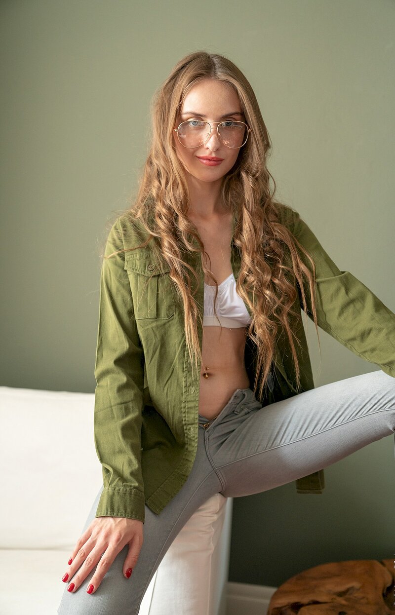 Юля, 20 лет, 1 размер груди